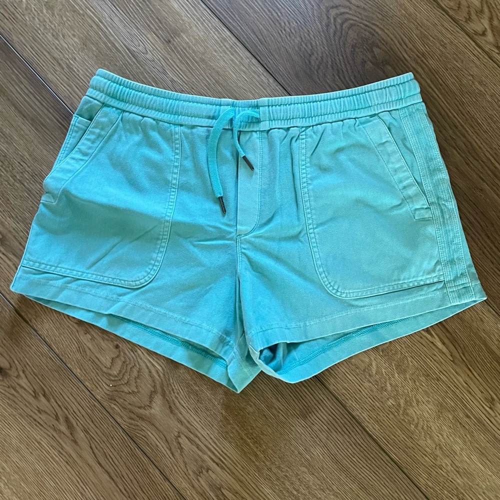 Athleta Farallon Shorts - Size L (Large)